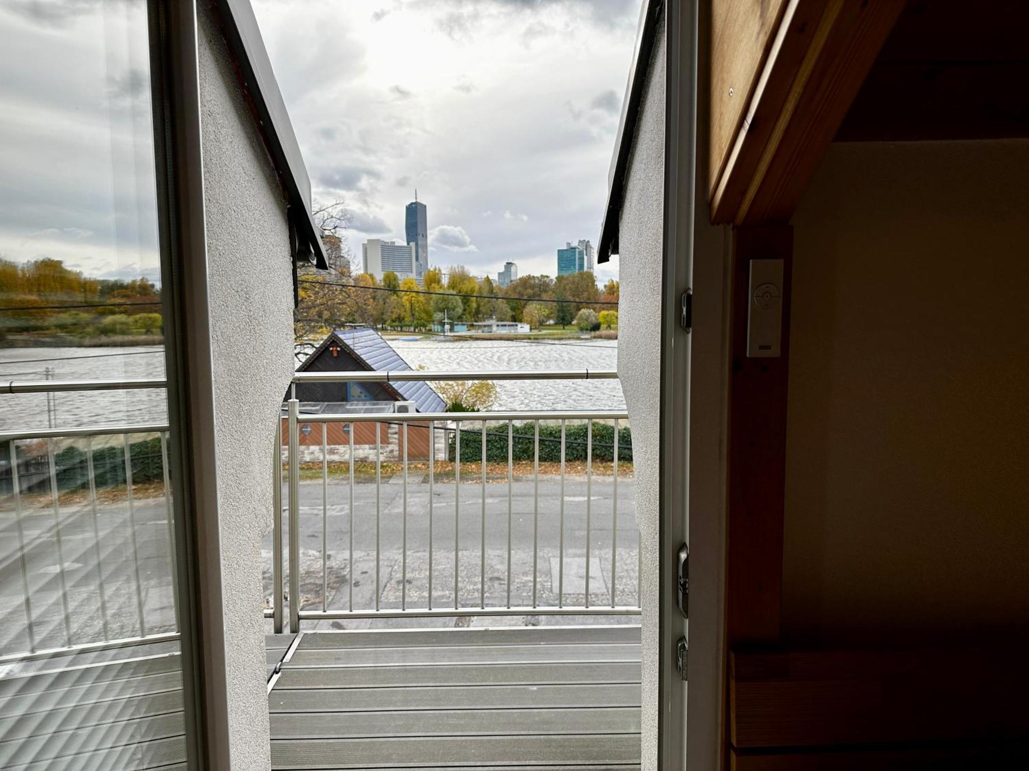Ajo Apartments - Alte Donau Lake View Balcony Studio - Self-Check-In Bécs Kültér fotó